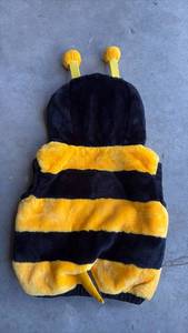 lot 182 image: Toddler Bee Costume