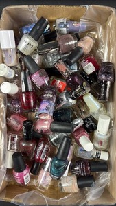 lot 197 image: Nail Polish Bundle for Craft