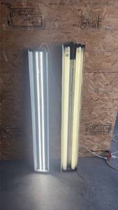 lot 205 image: Working Shop Lights