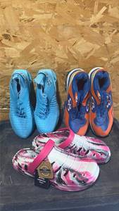 lot 306 image: 2 NEW Shoes  and Boombahs