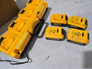 lot 8151 image: Batteries