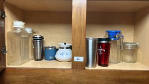 lot 26 image: Contents of cabinet