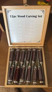 lot 157 image: Cummins 12pc Wood Carving Set