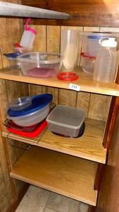 lot 235 image: Plastic Food Storage Containers Lot with Lids and Handles