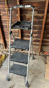 lot 249 image: Cosco 4-Step Folding Ladder with Handrail