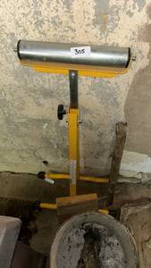 lot 305 image: Roller Stand with Yellow Frame and Metal Roller