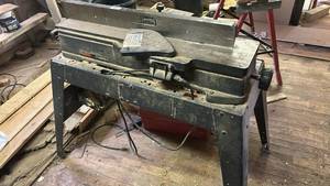 lot 310 image: Woodworking Bench Jointer Planer with Stand and Motor