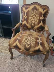lot 903 image: Upholstered Armchair with Geometric Patterned Fabric and Curved Wood Frame, 40in tall