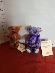 lot 916 image: Steiff Genuine MohairTeddy Bear Pair with Certificates - Reddish Brown and Lavender Blue