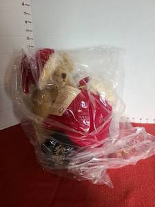 lot 920 image: Steiff Christmas 2000 Santa Claus Plush Genuine Mohair Musical Movement Limited Edition 250 in sealed bag with ornament