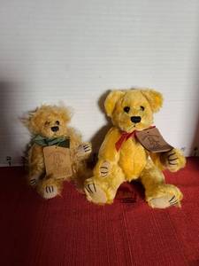 lot 930 image: Mary Meyer  Mohair Collection Plush Teddy Bears Lot of 2