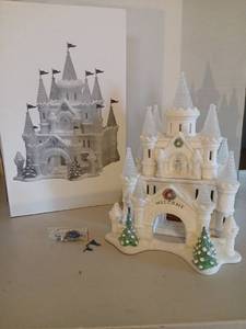 lot 1000 image: Department 56 Snow Carnival Ice Palace Handpainted Ceramic Castle some spires need glued
