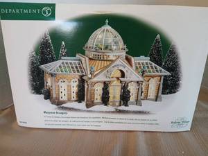 lot 1014 image: Department 56 Dickens Village Margrove Orangery Building 856.58440