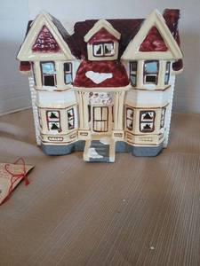 lot 1015 image: Lincoln park house Department  56 Ceramic House Decoration with Red Roof and Snow Details