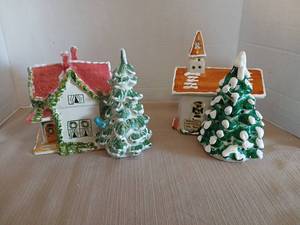 lot 1029 image: Department 56 Wayside Chapel and Ceramic Holiday Village Houses