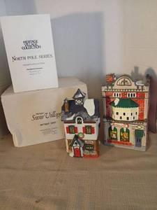 lot 1032 image: Heritage Village Collection North Pole Series Neneees Dolls Toys Handpainted Porcelain 2 Pieces