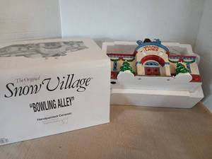 lot 1072 image: The Original Snow Village Bowling Alley Handpainted Ceramic