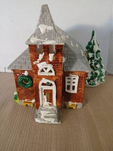lot 1187 image: Original Snowhouse School House Dept. 56 Christmas Village Building