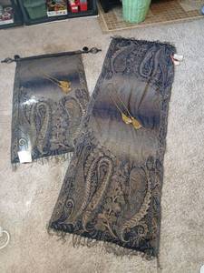 lot 1215 image: Jamavar Tapestry Wall Hangings with Rod and Tassels and matching  Shawlthrow 28x80