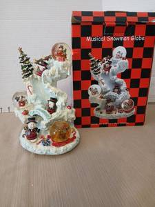 lot 1234 image: Musical Snowman Globe We Wish You A Merry Christmas