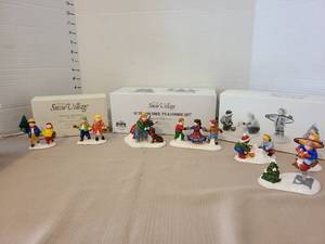 lot 1259 image: The Original Snow Village Handpainted Ceramic Figurines Lot