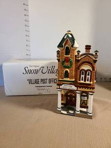 lot 1316 image: Department 56 Snow Village Post Office Handpainted Ceramic