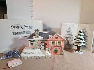 lot 1341 image: The Original Snow Village Morningside House Handpainted Ceramic #5152-7 and 2 small pine trees