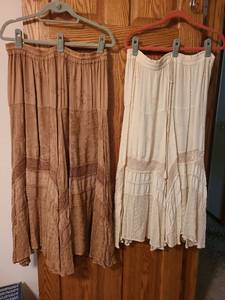 lot 1392 image: Two skirts, size S