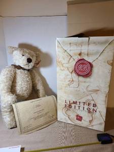 lot 2004 image: Russ Bears From The Past Limited Edition Brentton Bear LE004 20 inches tall