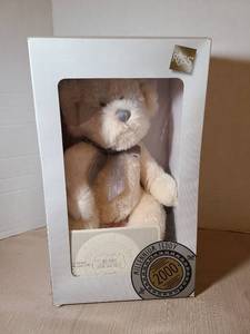 lot 2005 image: Russ Millennium Teddy Bear Commemorative 2000 Bears from the Past Collection