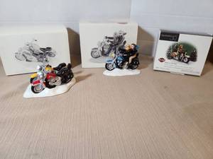 lot 2007 image: Department 56 Harley-Davidson Motorcycle Figurines Lot Ready For Road