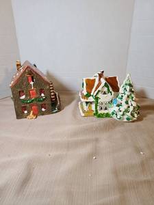 lot 2019 image: Department 56 Stone Mill House and Gabled Cottage