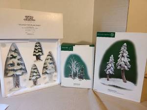 lot 2072 image: Department 56 Heritage Village Collection Porcelain Figurines