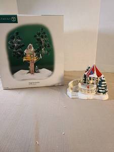 lot 2131 image: Gazebo Village Accessories Elf Tree House and Gazebo