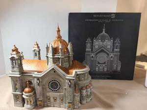 lot 2143 image: Department 56 Cathedral of Saint Paul Commemorative Building 1976-2001