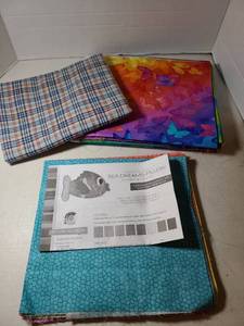 lot 2200 image: Textured Collection Sea Dreams Pillow Craft Kit with Fabrics and Instructions