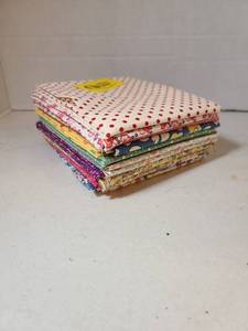 lot 2212 image: Fabric