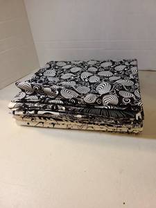 lot 2220 image: Fabric