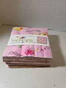 lot 2258 image: Benartex Happiness Is Sampler 29 Pieces 5x5 Cotton