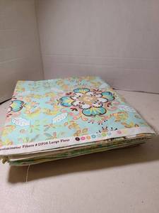 lot 2268 image: Westminster Fibers DF08 Large Fleur Fabric