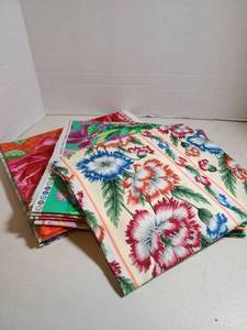 lot 2323 image: Fabric