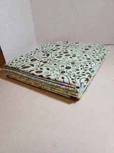 lot 2324 image: Fabric