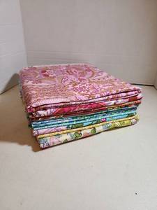lot 2325 image: Fabric