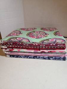 lot 2400 image: Fabric