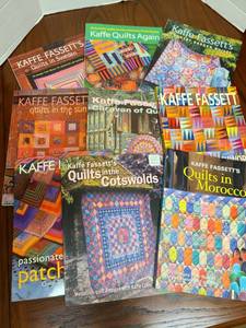 lot 2515 image: Kaffe Fassetts quilting books
