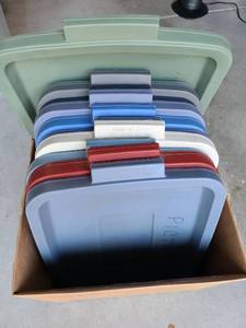 lot 3011 image: 9 Rubbermaid Roughneck tote LIDS ONLY for 18 gal. totes, plus one larger lid
