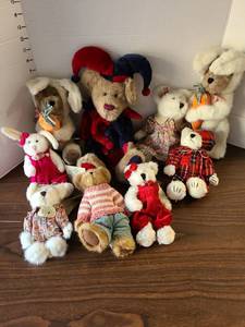 lot 3014 image: Boyds Bears