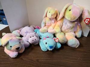 lot 3116 image: Ty Plush Stuffed Animals