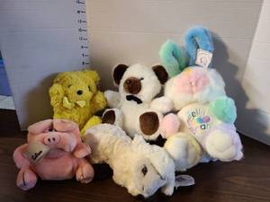 lot 3125 image: Plush Stuffed Animals , Swibco and Ganz