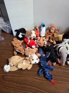 lot 3207 image: Ty Beanie Babies